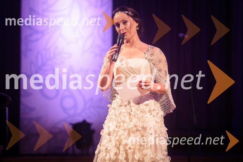  Blažka Müller, voditeljicaŽenska leta 2016 je ginekologinja Eva Macun