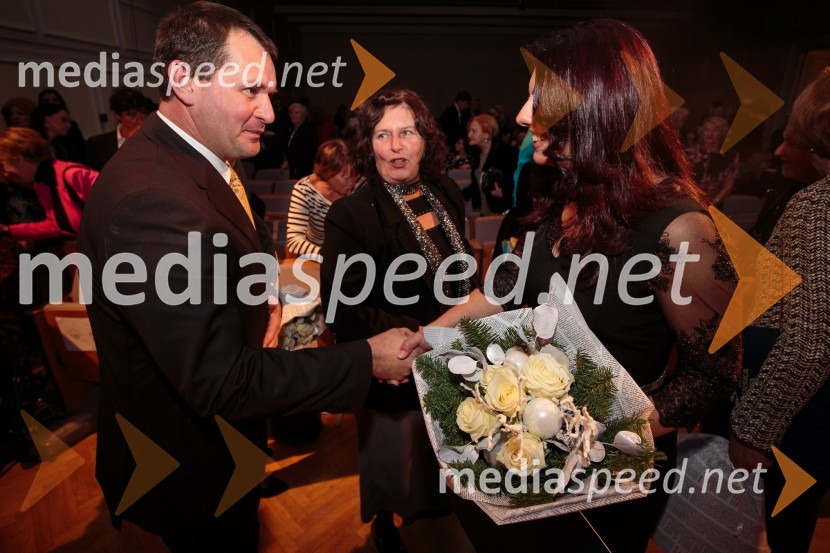  ... ;  Jelena Aščić, novinarkaŽenska leta 2016 je ginekologinja Eva Macun