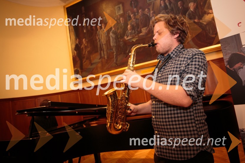 Ženska leta 2016 je ginekologinja Eva Macun