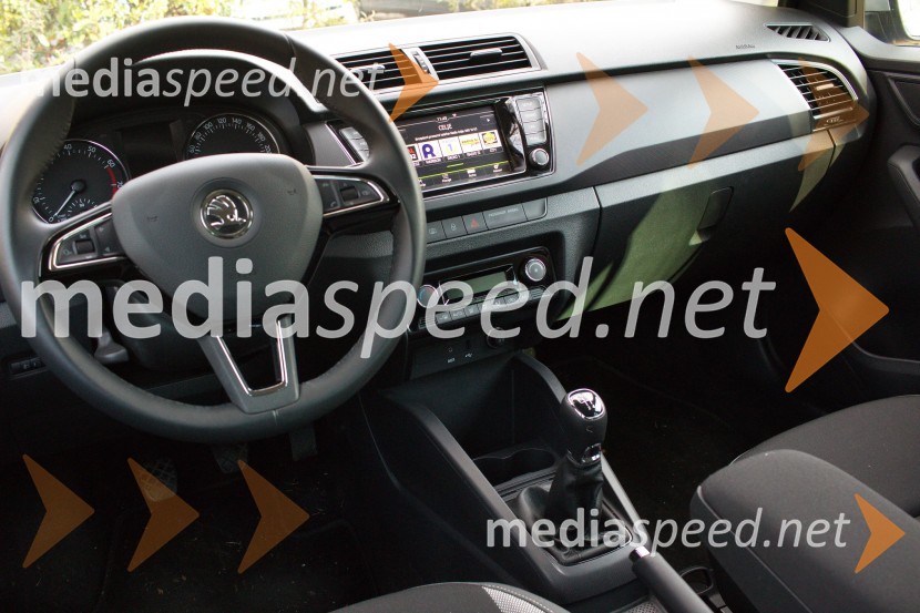 Škoda Fabia Combi 1.2 TSI Scoutline, notranjostŠkoda Fabia Combi 1.2 TSI Scoutline, mediaspeed test
