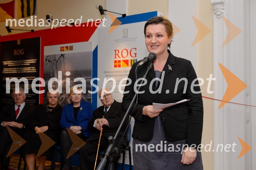  Vesna Danilovič Novak, povezovalka in radijska moderatorkaJugoslovanski Manchester, odprtje razstave