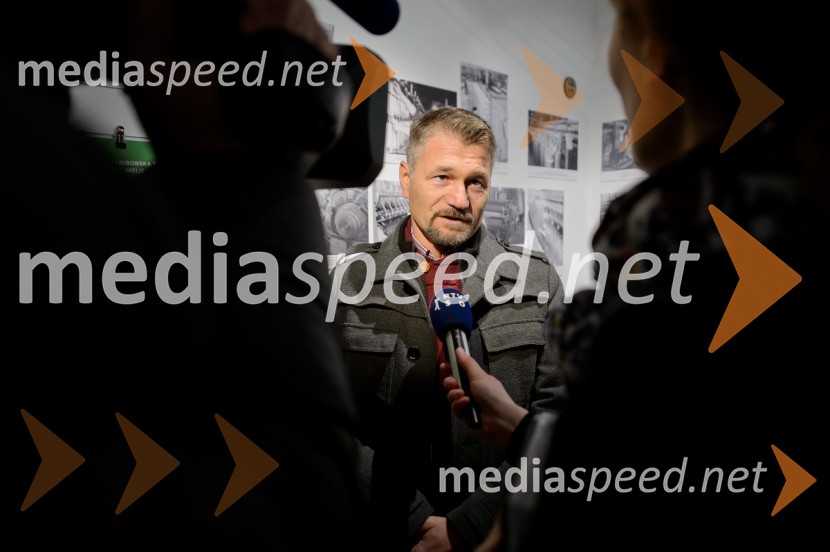  Igor CebekJugoslovanski Manchester, odprtje razstave