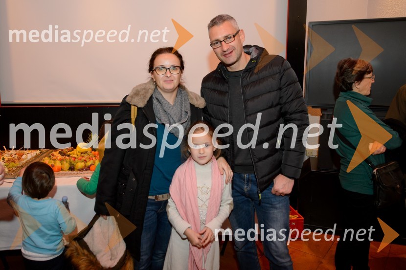  Tadeja Kristovič;  Matej Kristovič, fotografJugoslovanski Manchester, odprtje razstave