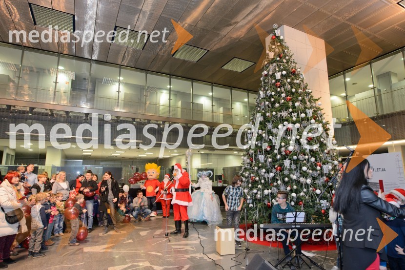  Bor Greiner, odgovorni urednik, Radio CityPrižig prazničnih luči na Novi KBM