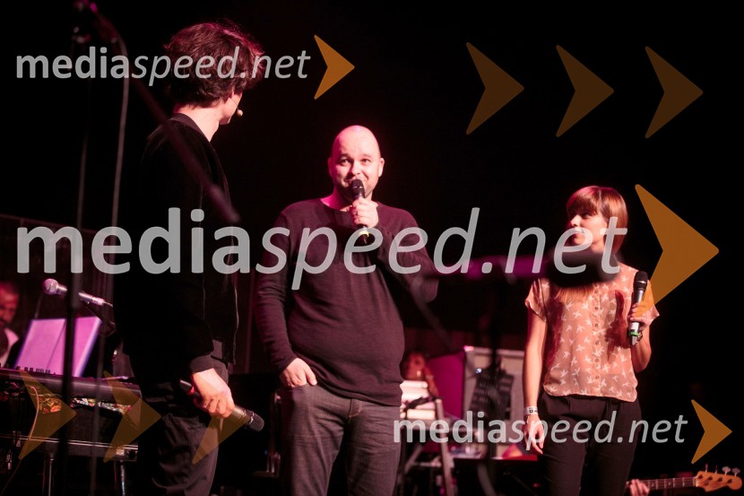  Jure Longyka, moderator;  Bort Ross, glasbenik;  Saša Vipotnik, glasbenicaIzštekanih 10, Sounds of Slovenia