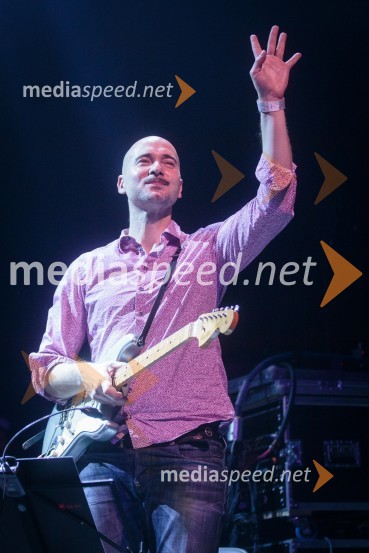  Robi Pikl, skupina ManoucheIzštekanih 10, Sounds of Slovenia