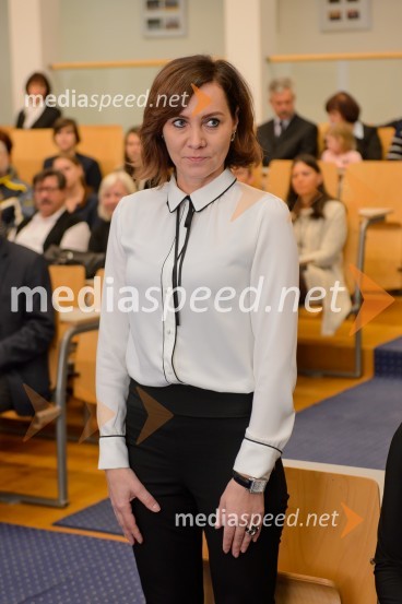 dr. Mira Zore, Ekonomsko-poslovna fakultetaPromocija doktorjev znanosti na UM, december 2016
