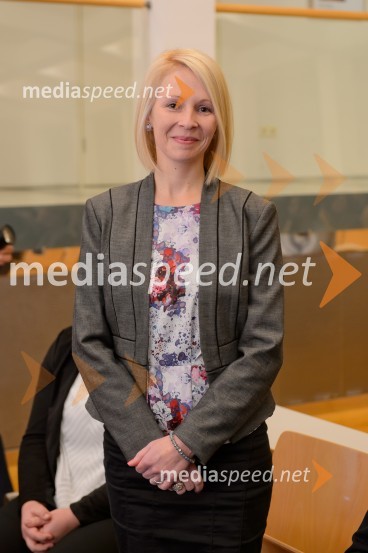 dr. Danijela Rus, Filozofska fakultetaPromocija doktorjev znanosti na UM, december 2016