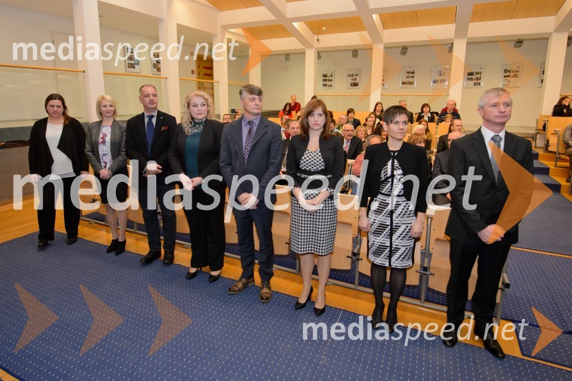 dr. Maja Kerneža, Pedagoška fakulteta; dr. Danijela Rus, Filozofska fakulteta; dr. Bojan Ilija Schnabl, Filozofska fakulteta; dr. Emira Premrov, Filozofska fakulteta; dr. Simon Oman, Fakulteta za logistiko; dr. Urška Kežmah, Pravna fakulteta; dr. Anja Drev, Pravna fakulteta; dr. Milan Pukšič, Ekonomsko-poslovna fakultetaPromocija doktorjev znanosti na UM, december 2016