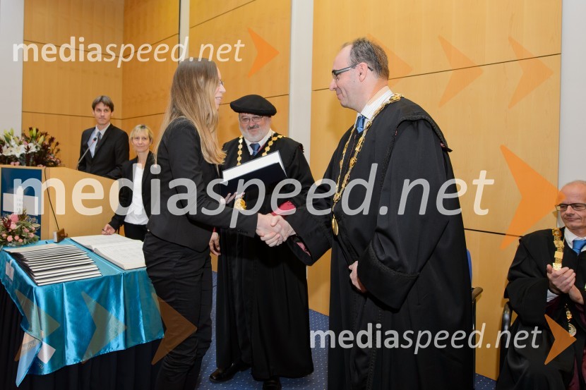 dr. Niki Veček, Fakulteta za elektrotehniko, računalništvo in informatiko; prof. dr. Igor Tičar, rektor, Univerza v Mariboru; red. prof. dr. Marjan Mernik, Fakulteta za elektrotehniko, računalništvo in informatikoPromocija doktorjev znanosti na UM, december 2016
