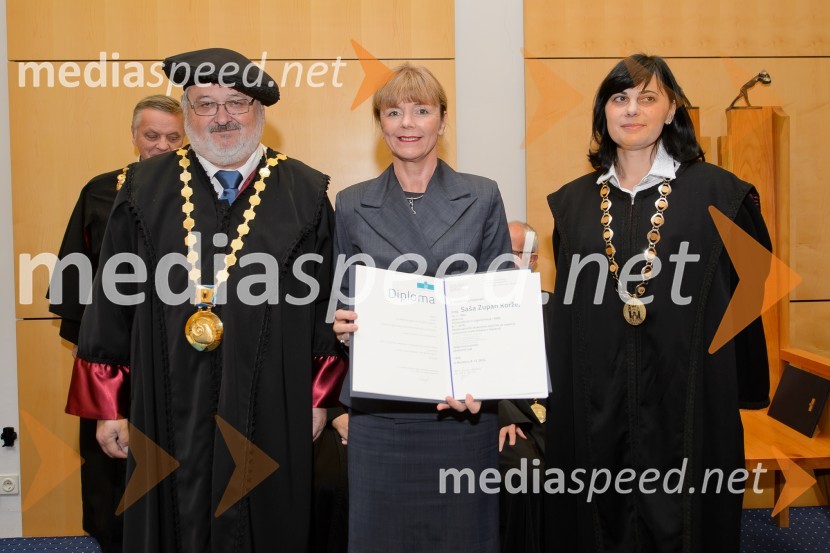 prof. dr. Igor Tičar, rektor, Univerza v Mariboru; dr. Saša Zupan Korže, Ekonomsko-poslovna fakulteta; dr. Lidija Hauptman, izredna profesorica, v.d. dekana EPFPromocija doktorjev znanosti na UM, december 2016