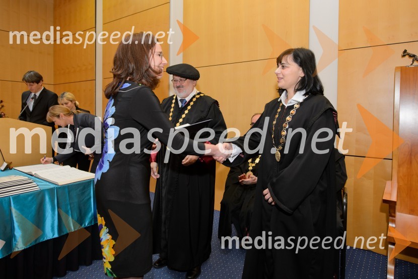 dr. Polona Pašić, Ekonomsko-poslovna fakulteta; prof. dr. Igor Tičar, rektor, Univerza v Mariboru; dr. Lidija Hauptman, izredna profesorica, v.d. dekana EPFPromocija doktorjev znanosti na UM, december 2016