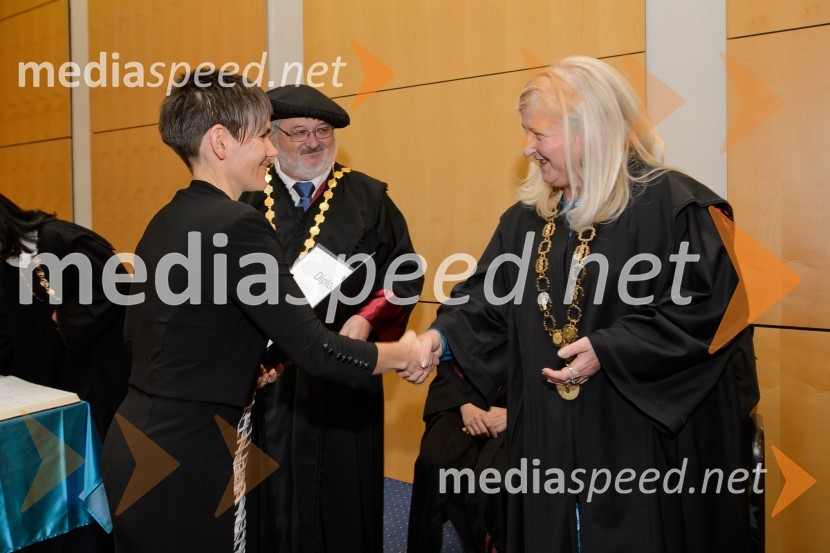 dr. Anja Drev, Pravna fakulteta; prof. dr. Igor Tičar, rektor, Univerza v Mariboru;  ... Promocija doktorjev znanosti na UM, december 2016