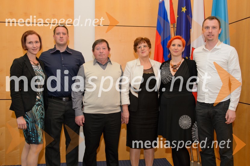  ... ;  ... ;  ... ;  ... ; dr. Tina Špegelj, Fakulteta za gradbeništvo, prometno inženirstvo in arhitekturo;  ... Promocija doktorjev znanosti na UM, december 2016