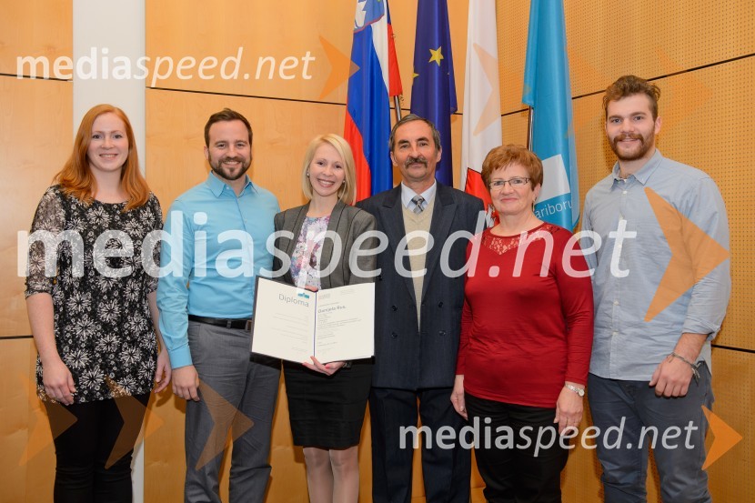  ... ;  ... ; dr. Danijela Rus, Filozofska fakulteta;  ... ;  ... ;  ... Promocija doktorjev znanosti na UM, december 2016