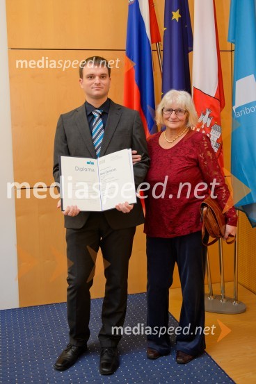 dr. Aleš Černezel, Fakulteta za elektrotehniko, računalništvo in informatiko;  ... Promocija doktorjev znanosti na UM, december 2016