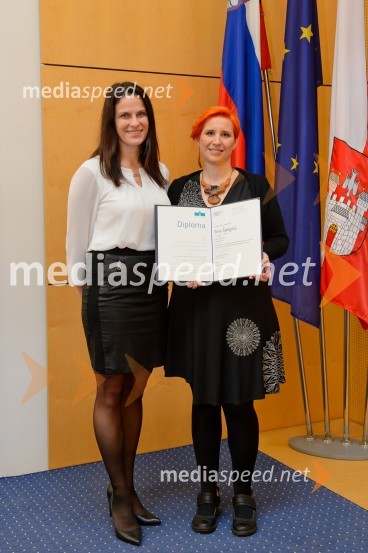  ... ; dr. Tina Špegelj, Fakulteta za gradbeništvo, prometno inženirstvo in arhitekturoPromocija doktorjev znanosti na UM, december 2016