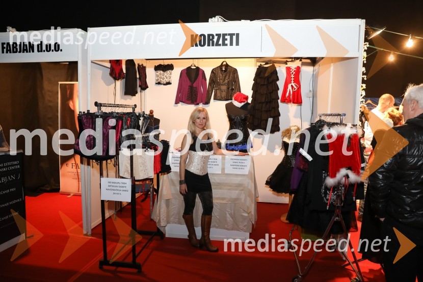 9. mednarodni erotični sejem sLOVErotika, Ogled fotografij ni priporočljiv za mlajše od 18 let!