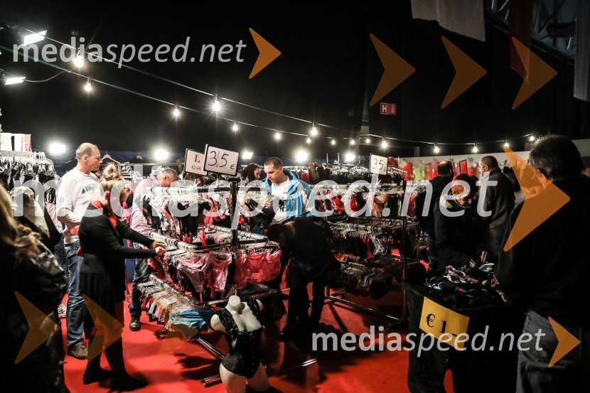 9. mednarodni erotični sejem sLOVErotika, Ogled fotografij ni priporočljiv za mlajše od 18 let!