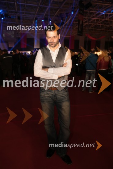 9. mednarodni erotični sejem sLOVErotika, Ogled fotografij ni priporočljiv za mlajše od 18 let!