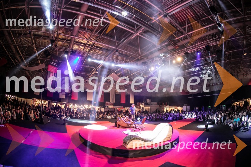 9. mednarodni erotični sejem sLOVErotika, Ogled fotografij ni priporočljiv za mlajše od 18 let!