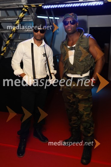 9. mednarodni erotični sejem sLOVErotika, Ogled fotografij ni priporočljiv za mlajše od 18 let!