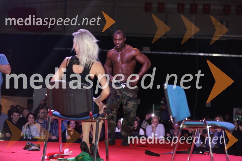 9. mednarodni erotični sejem sLOVErotika, Ogled fotografij ni priporočljiv za mlajše od 18 let!