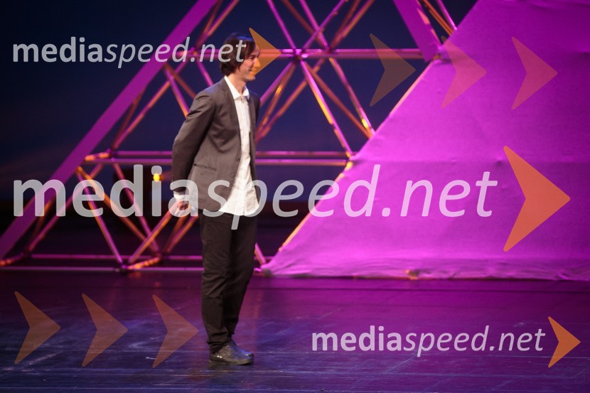  Primož Peterka, nekdanji smučarski skakalec, trener pomočnik ženske reperezentance v smučarskih skokihŠportnik leta 2016