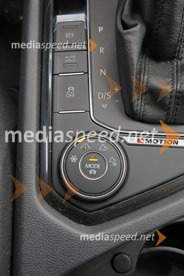 Volkswagen Tiguan 2.0 TDI 4Motion DSG  Comfortline, nastavitve parametrov stalnega štirikolesnega pogonaVolkswagen Tiguan 2.0 TDI 4Motion DSG Comfortline, mediaspeed test