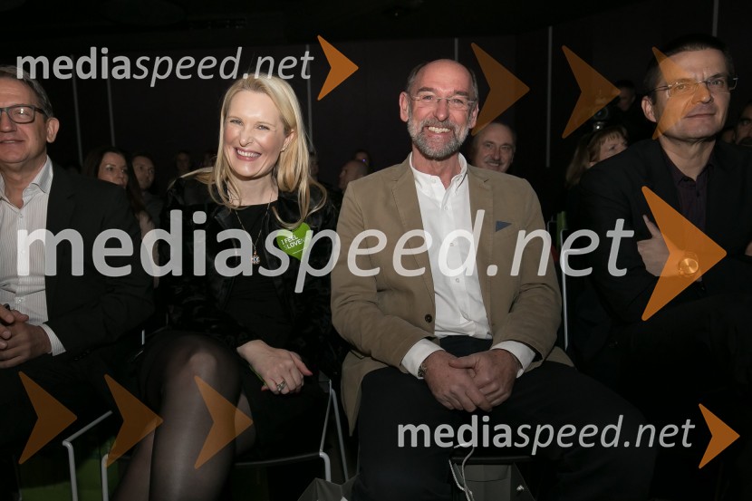  Ana Praprotinik, članica strokovne ekipe slovenia.info;  ... ; mag. Dimitrij Piciga, nekdanji direktor STO in sedanji predsednik uprave Hit d.d.Predstavitev novega osrednjega turističnega portala slovenia.info