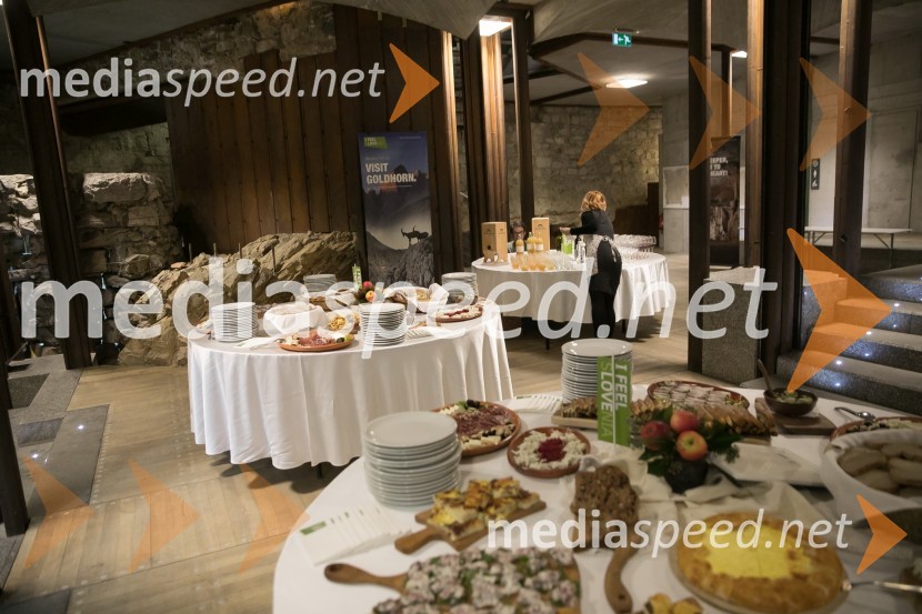 Pogostitev na predstavitvi novega osrednjega turističnega portala slovenia.infoPredstavitev novega osrednjega turističnega portala slovenia.info