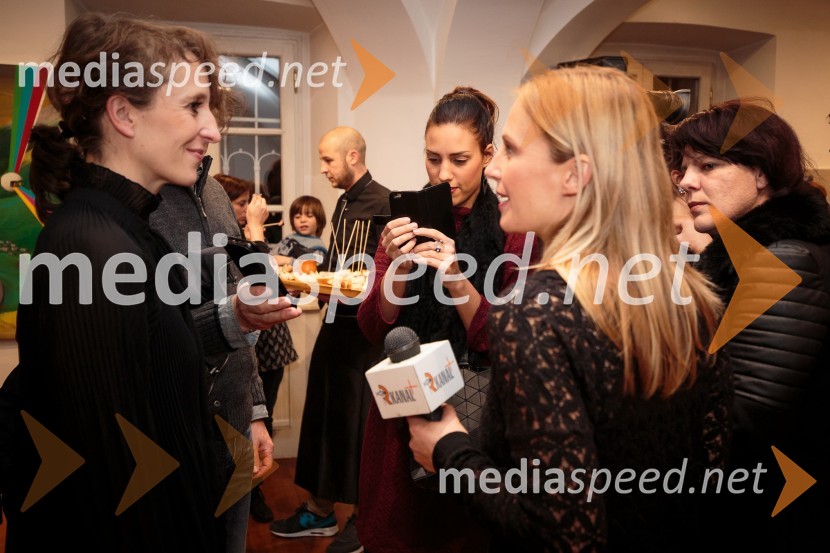  Polona Lovšin, Riko d.o.o.;  ... Izseki / preseki, odprtje razstave izbora del iz Likovne zbirke RIKO