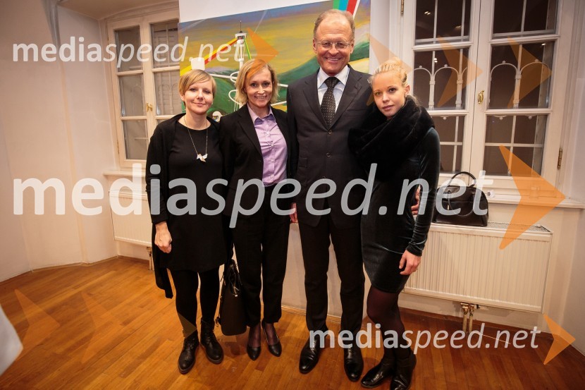  ... ;  ... ;  Janez  Škrabec, direktor Riko d.o.o., predsednik Slovensko-ruskega poslovnega sveta, častni konzul Belorusije;  ... Izseki / preseki, odprtje razstave izbora del iz Likovne zbirke RIKO