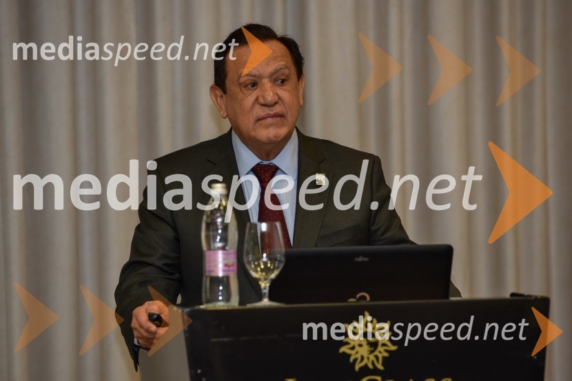 prof. dr.  Javier  Ruiz Aburto, dr.med.Simpozij srčnih kirurgov 2016