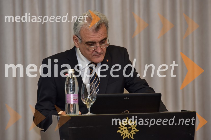 prof. dr.  Roberto Favaloro, dr. med.Simpozij srčnih kirurgov 2016