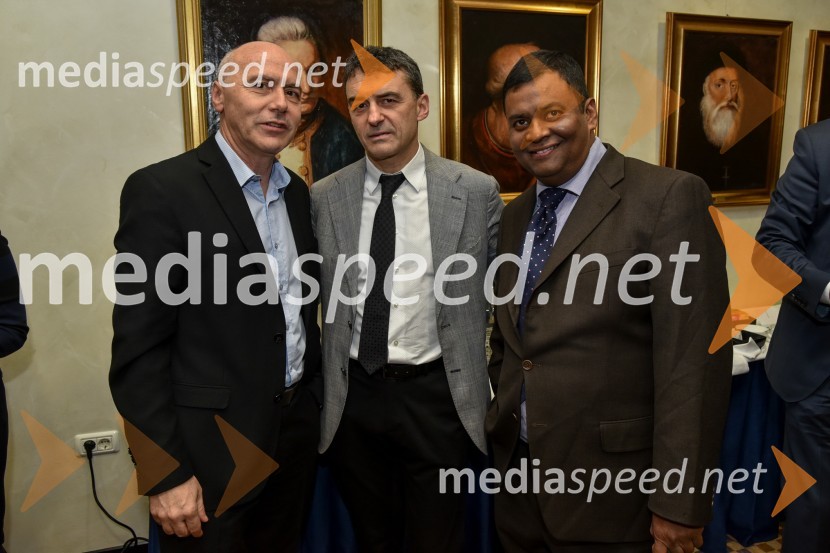 akad. dr.  Marko Noč, dr.med. ; prof. Ivo Petrov, dr. med.; prof.dr. Saibal KarSimpozij srčnih kirurgov 2016