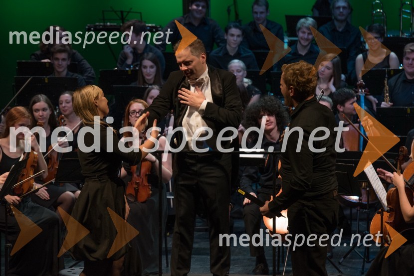  ... ;  Simon Perčič, dirigent;  ... Koncertna mora, premiera predstave