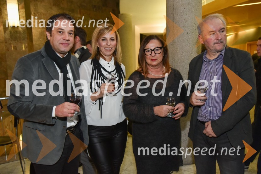  Matej Arčon, župan, Občina Nova Gorica;  Martina Kodelja, urednica radia Robin;  Maja Jerman Bratec, direktorica SNG Nova Gorica;  Bojan BratecKoncertna mora, premiera predstave