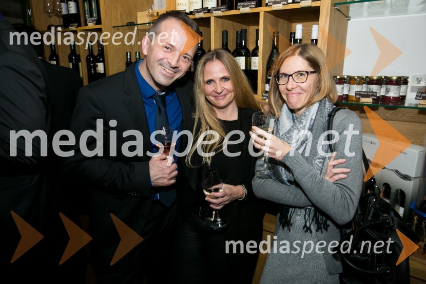  Igor Zupančič, področje prava, HR, skladnosti in sekretariat,KBS Banka d.d.;  Viktorija Ribarič;  Teja Nemšak25. obletnica Odvetniške pisarne Gorjup