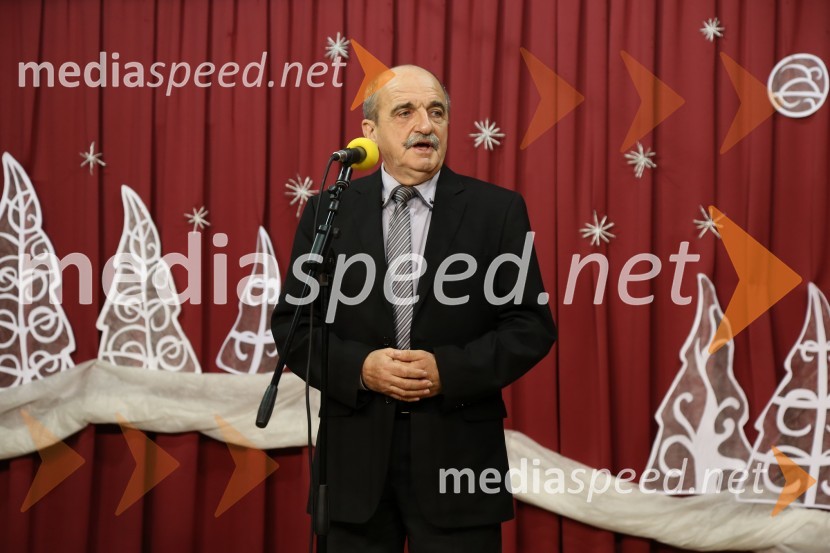  Drago  Vogrinčič, župan občine CankovePredaja donacije Zavarovalnice Triglav občini Cankova