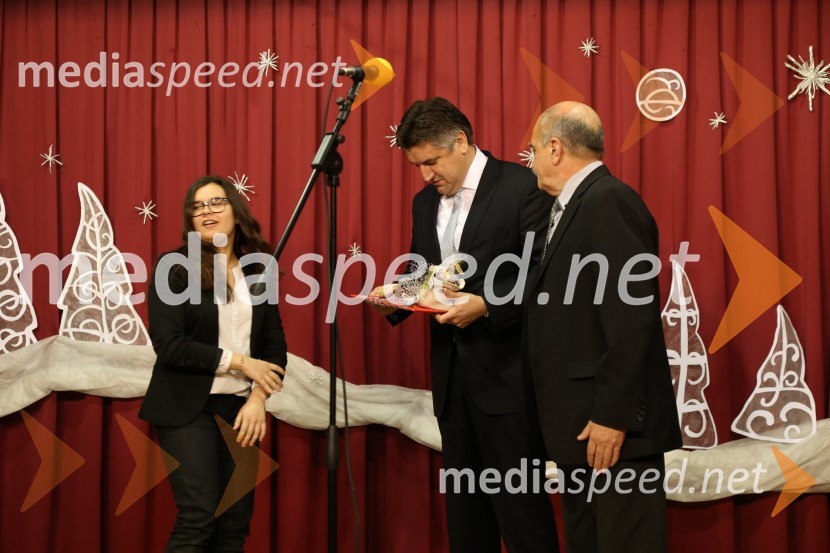  ... ;  Sandi Štefan Flisar, direktor območne enote Zavarovalnica Triglav Murska Sobota;  Drago  Vogrinčič, župan občine CankovePredaja donacije Zavarovalnice Triglav občini Cankova