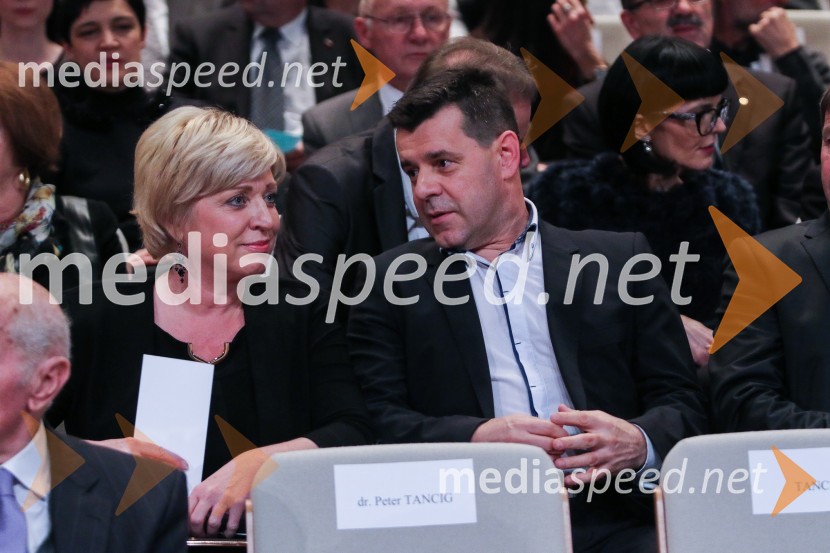  Romana Tomc, poslanka;  ... Državna proslava ob dnevu samostojnosti in enotnosti 2016