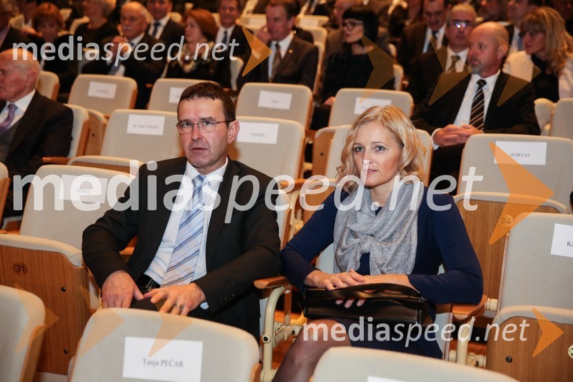  Boris Koprivnikar, podpredsednik vlade in minister za javno upravo;  Katjuša  Koprivnikar, ravnateljica, Zavod za slepo in slabovidno mladino LjubljanaDržavna proslava ob dnevu samostojnosti in enotnosti 2016