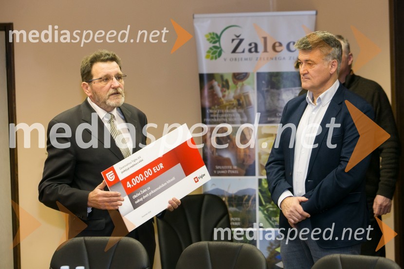 ... ;  Janko Kos, župan občine ŽalecPredaja donacije Zavarovalnice Triglav občini Žalec