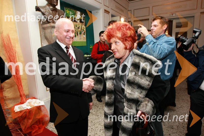 Janez Pipan, direktor Ljubljanske drame in Bernarda Jeklin, nekdanja urednica revije JanaSlovenka leta 2007