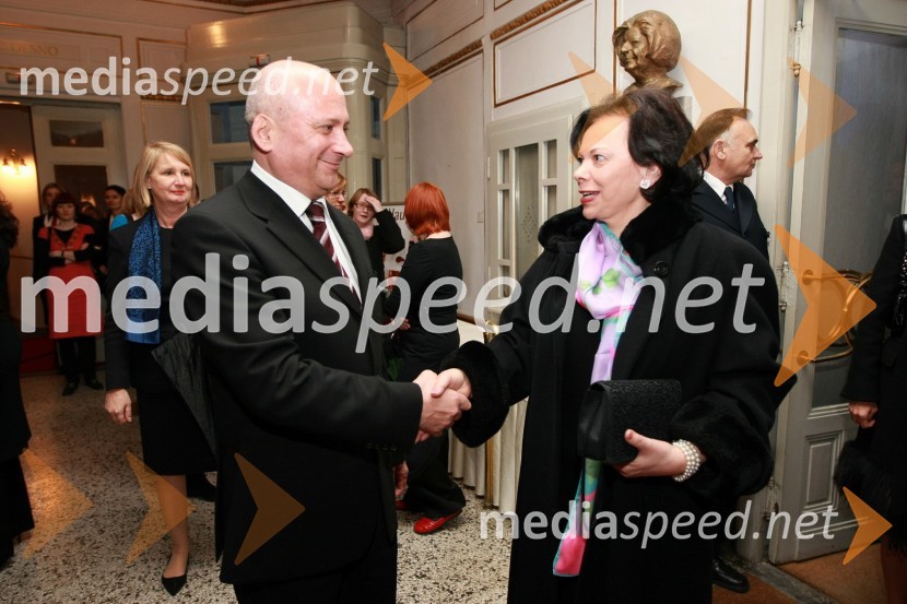 Janez Pipan, direktor Ljubljanske drame in Barbara Miklič Türk, soproga predsednika Republike SlovenijeSlovenka leta 2007