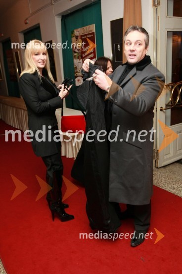 Helena Blagne Zaman, pevka in njen mož Mitja ZamanSlovenka leta 2007