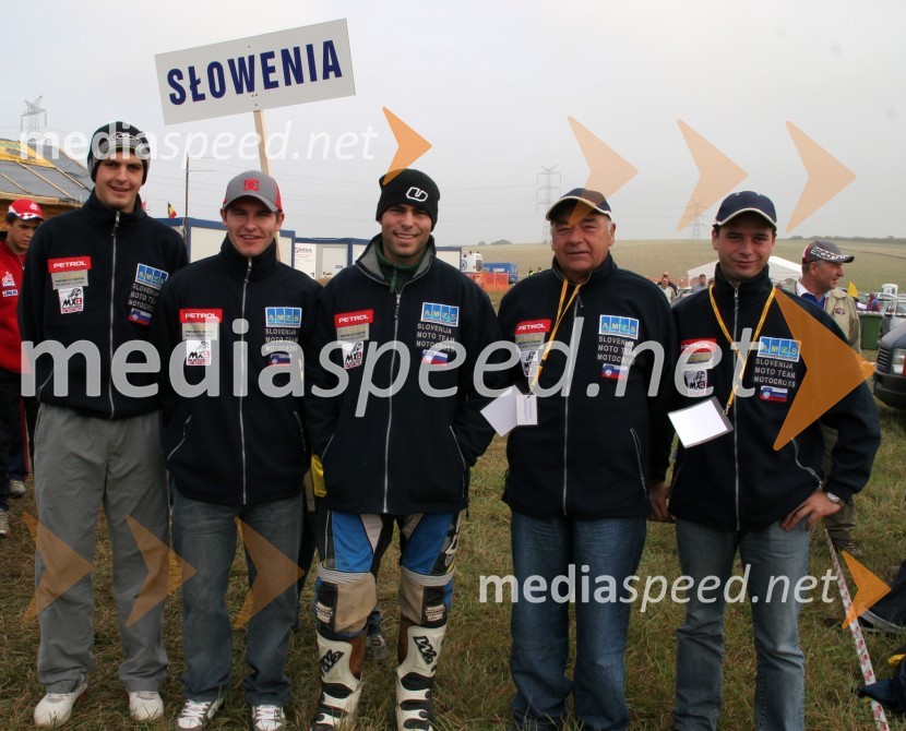 Slovenska ekipa: Miha Špindler, Roman Jelen, Jaka Može, selektor Janez Sitar in Rok SitarMOTOKROS, Evropski pokal 2005 Gdansk, Poljska