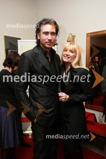 Jan Plestenjak, pevec in Helena Blagne Zaman, pevkaSlovenka leta 2007