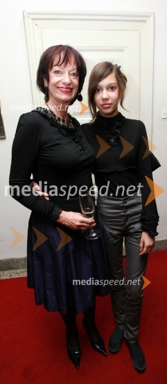 Manca Košir, publicistka z vnukinjo TajoSlovenka leta 2007